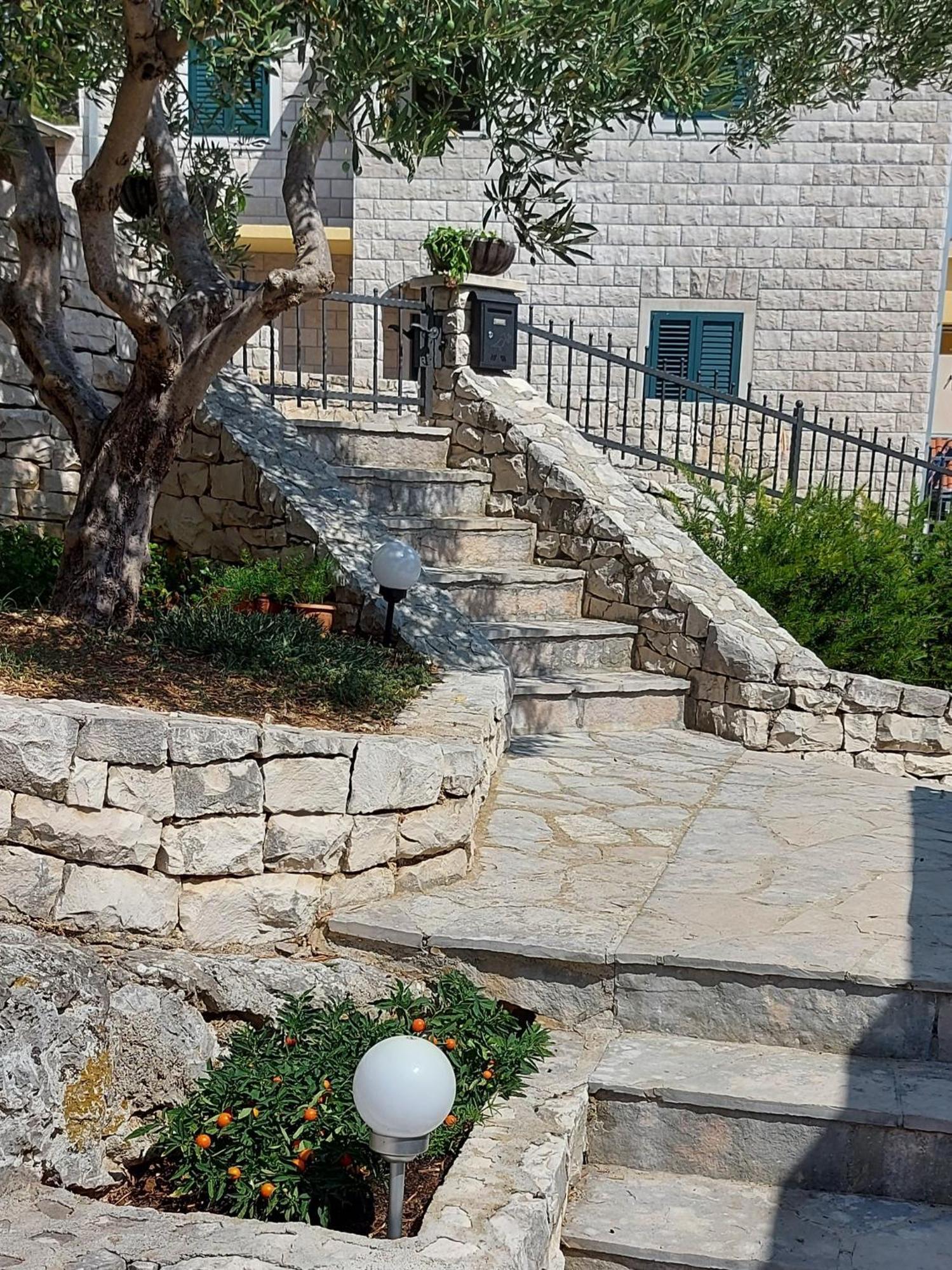 Panorama Postira Apartments Εξωτερικό φωτογραφία